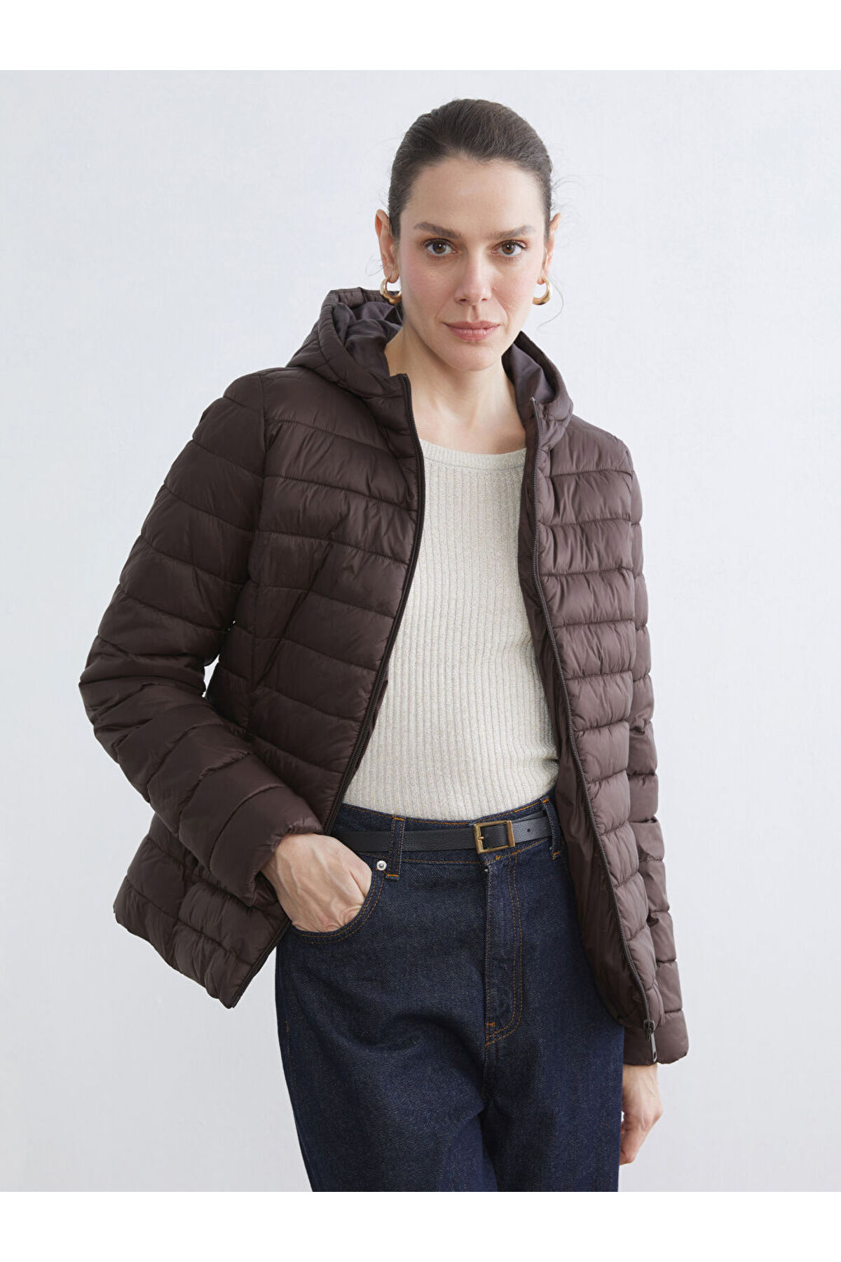 LC Waikiki  Antrasit Kapüşonlu Kadın Şişme Mont