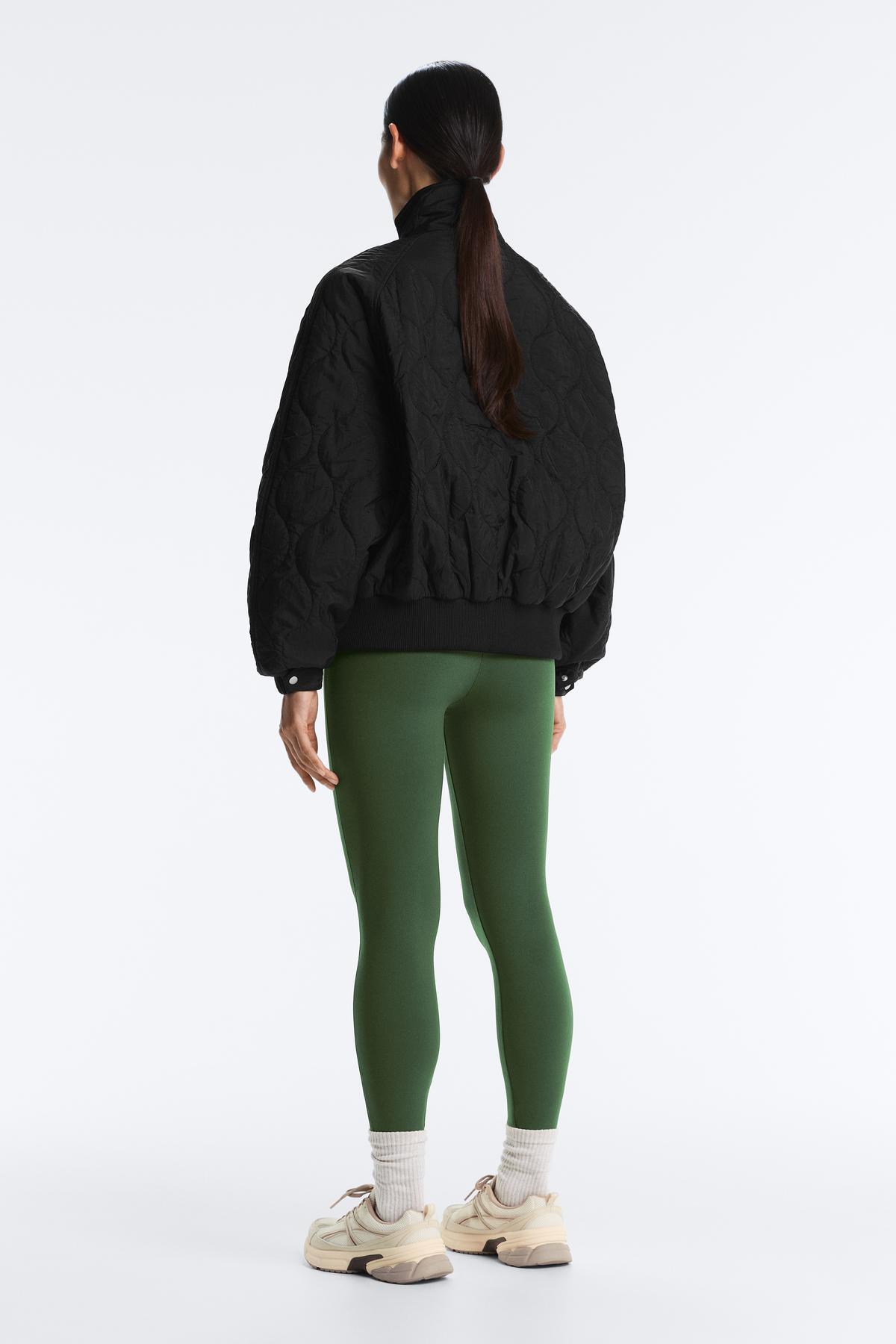 Oysho  FELLEX® AEROGEL su itici dolgulu ceket - Görsel 6