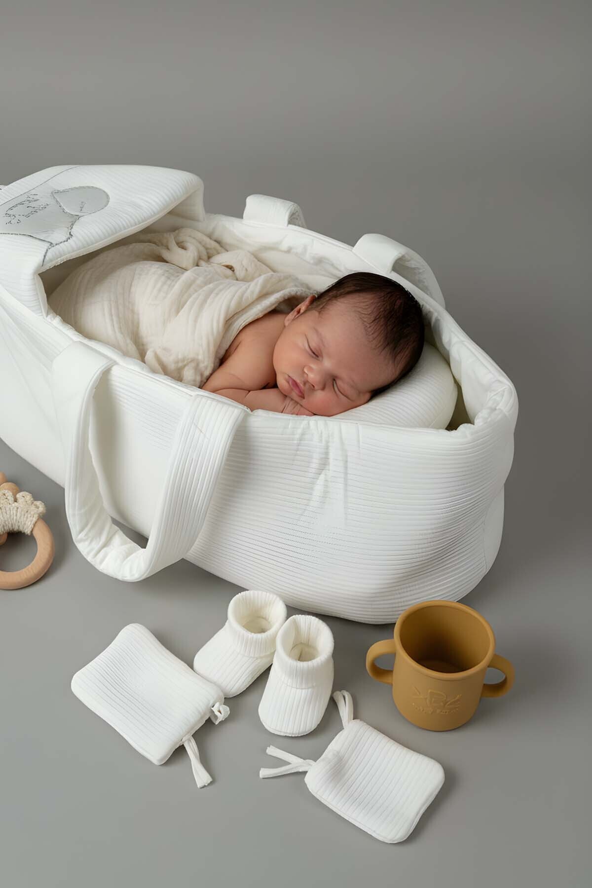 Rivaİstanbul Tavşan Kulaklı Bebek Taşıma Çantası fotoğrafı 2 (önizleme)