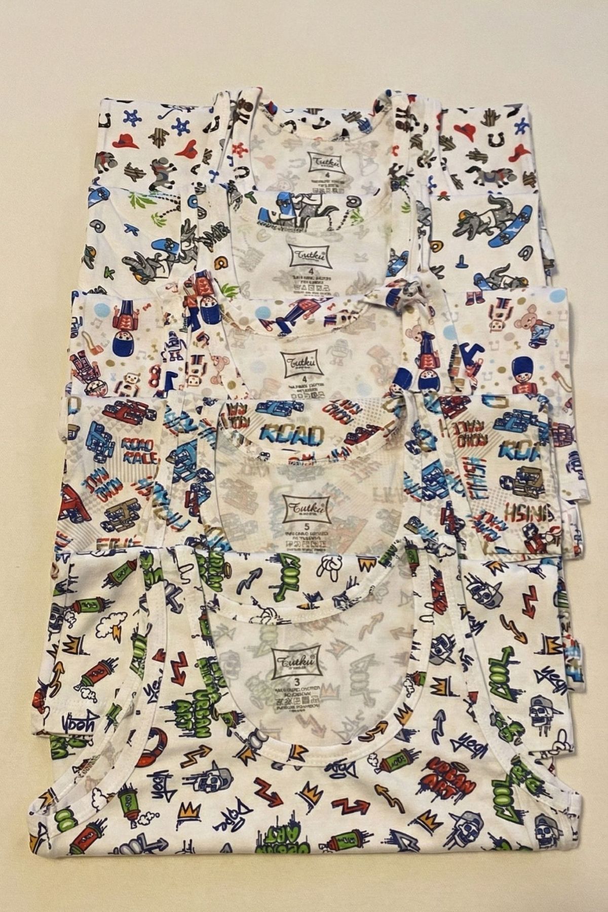 Tutku 5'li Paket Pamuklu Desenli Erkek Bebek Atlet Seti - Renkli ve Yumuşak Dokulu Bebek İç Giyim fotoğrafı 2 (önizleme)