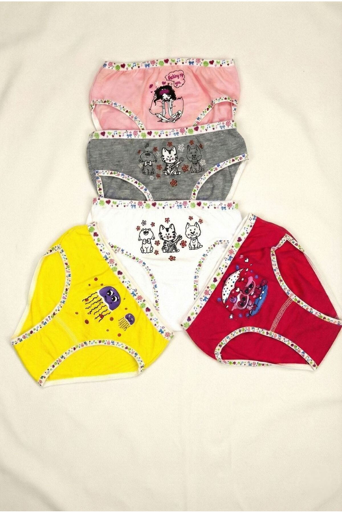 Tutku 5'li Paket Pamuklu Kız Bebek Külot - Karma Renkli Baskılı Yumuşak Bebek İç Giyim Seti fotoğrafı 2 (önizleme)