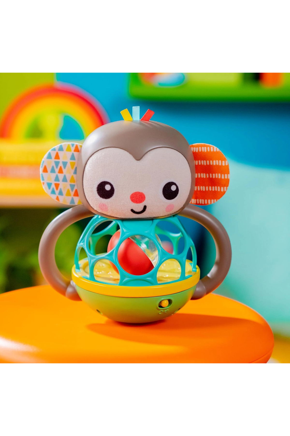 Bright Starts Grab & Giggle Monkey Light-Up Müzikal Çıngırak Oyuncağı fotoğrafı 4 (önizleme)