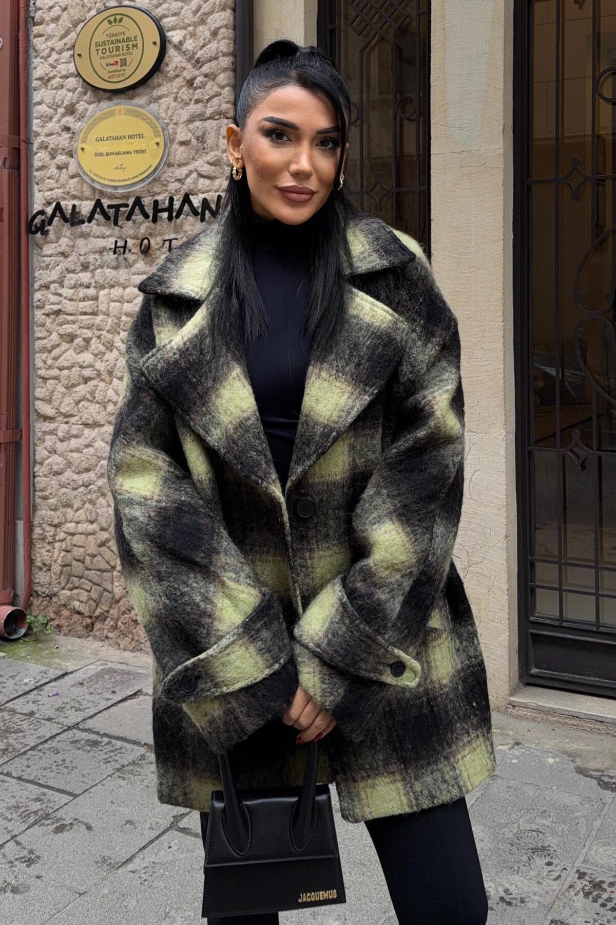 Lijuri  Ekose Desenli Yünlü Kaban 6191