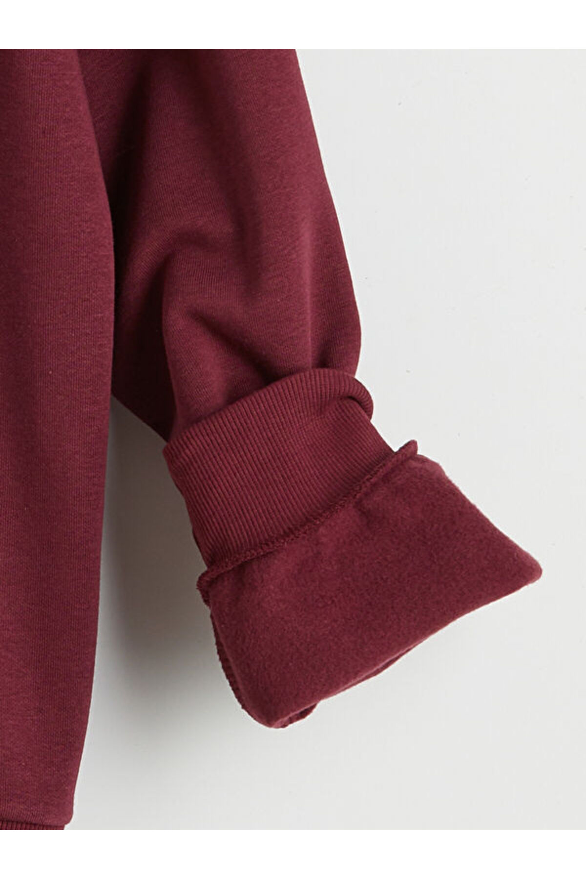 LC Waikiki Timeless Clothing & Zamansız Seçimler Paris Baskılı Kız Çocuk Kalın Sweatshirt fotoğrafı 3 (önizleme)