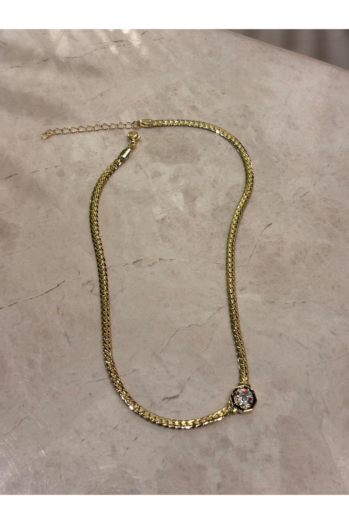 Veralys Atelier GOLD RENK SİYAH TAŞ DETAYLI ÖRGÜ ZİNCİR SERENAY LEYLA MODEL 14K ÇELİK KOLYE görsel 2