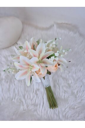 Buketlife Somon lilyum ve somon şakayık gelinbuketi gelinçiçeği ve yakaçiçeği