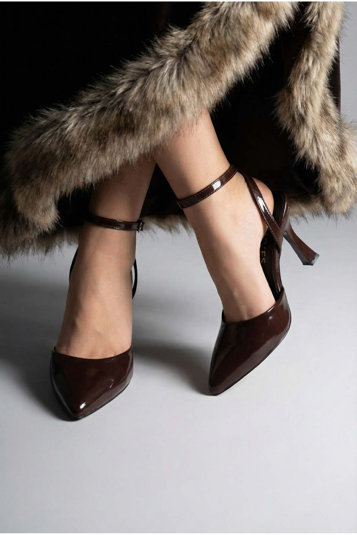 Savves  Kadın Rugan Acı Kahve Bantlı Topuklu Ayakkabı - Görsel 7