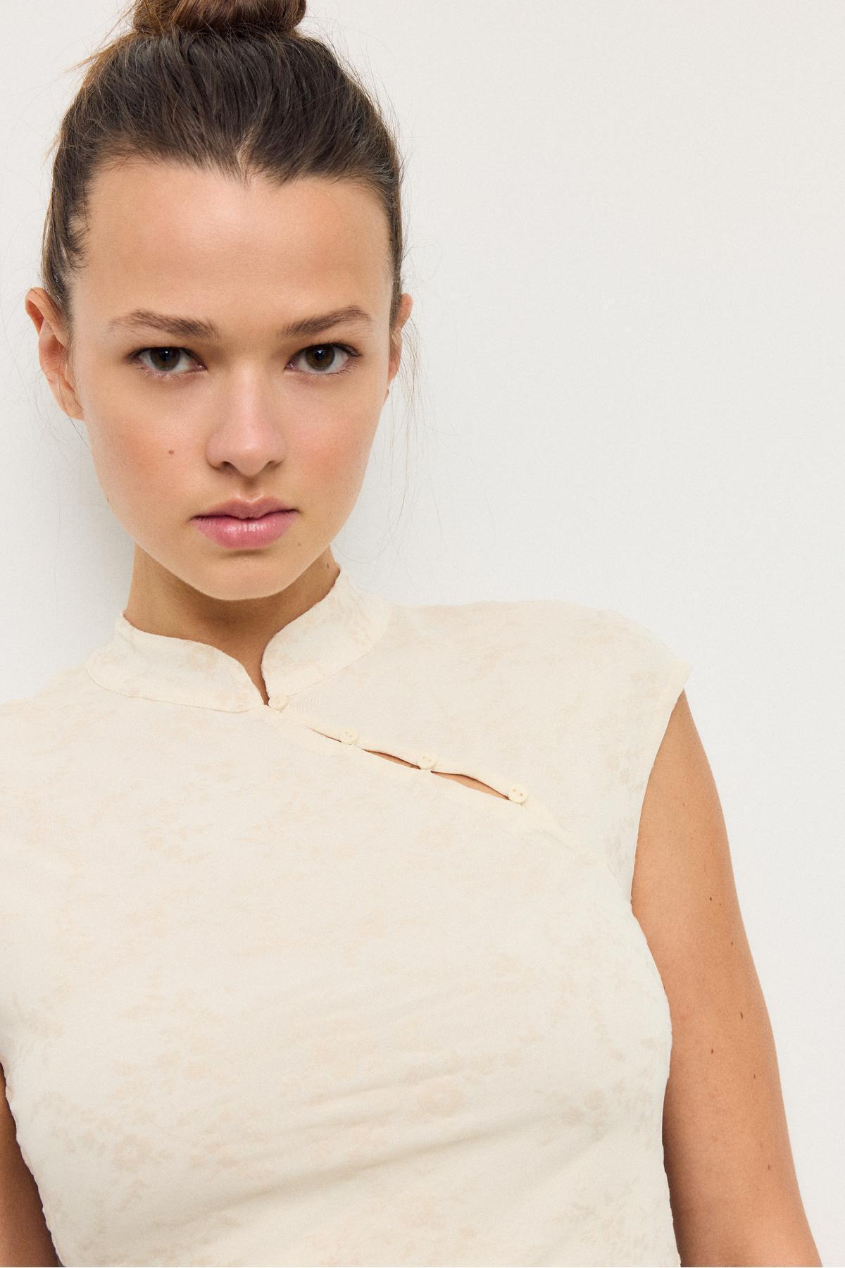 Stradivarius  Floklu qipao tarzı t-shirt - Görsel 4