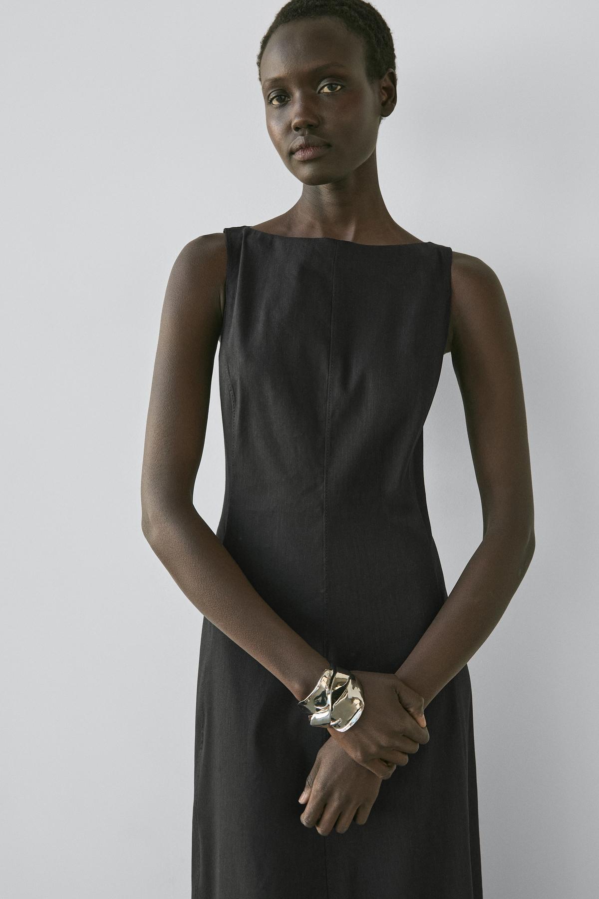 Massimo Dutti  Keten karışımlı dökümlü uzun elbise - Görsel 4