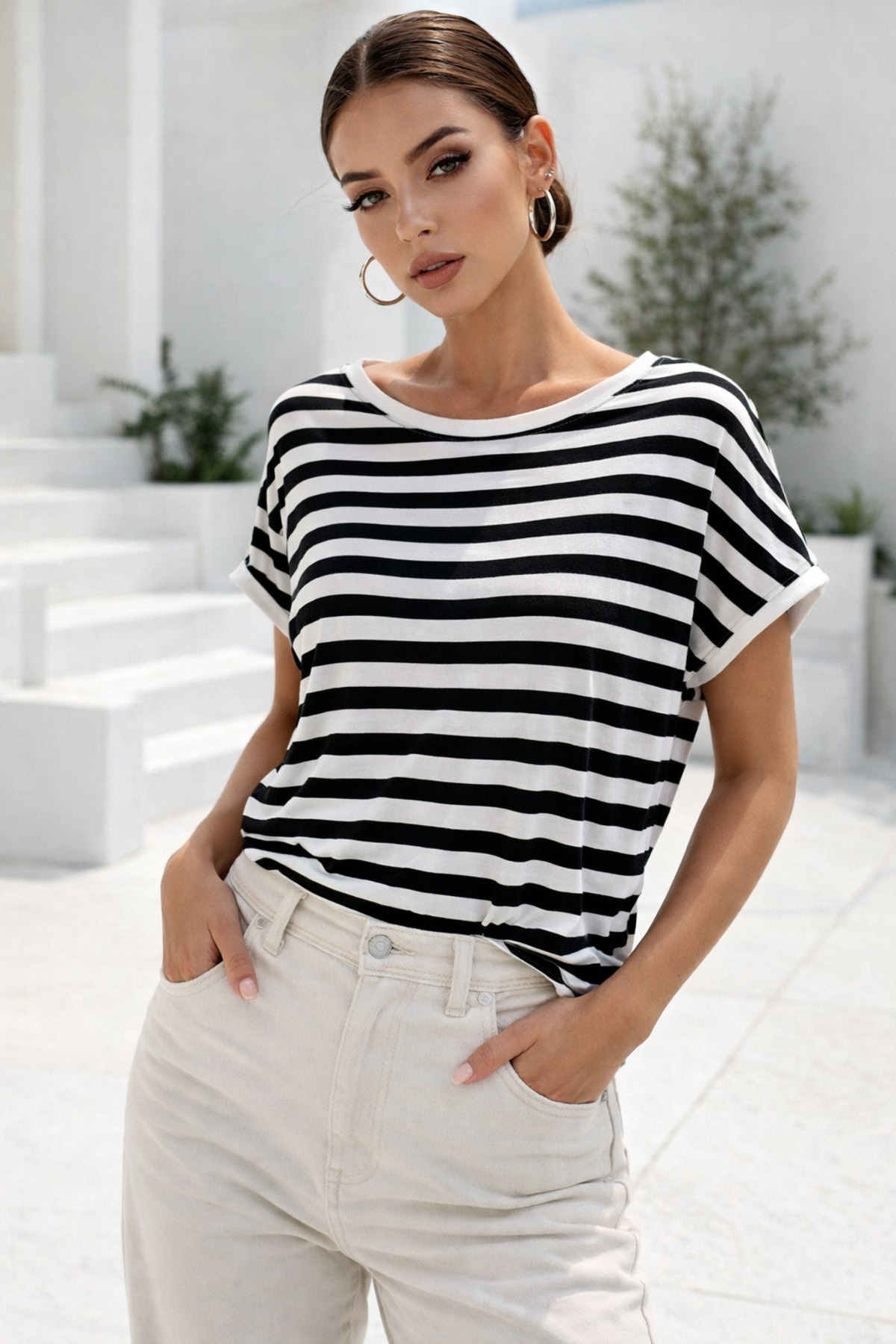 Rich  Kadın Siyah Beyaz Çizgili Yarasa Kol T-Shirt | Şık Basic Tişört - Görsel 2