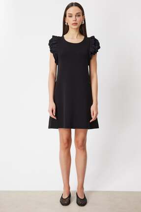 ON Kolları Fırfırlı Mini Elbise