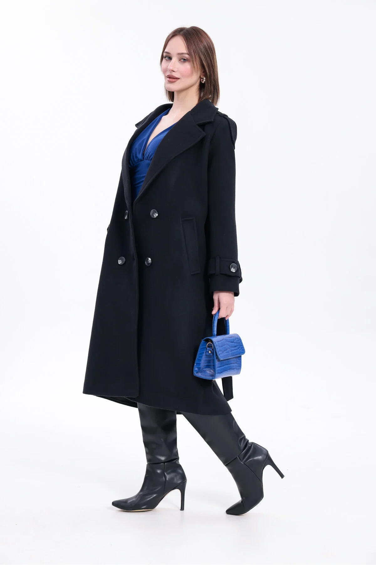 ışık tesettur  Morena Yeni Sezon Regular Fit Siyah Düğmeli Uzun Kaşe Kaban (Yeni Sezon) 2026 - Görsel 5