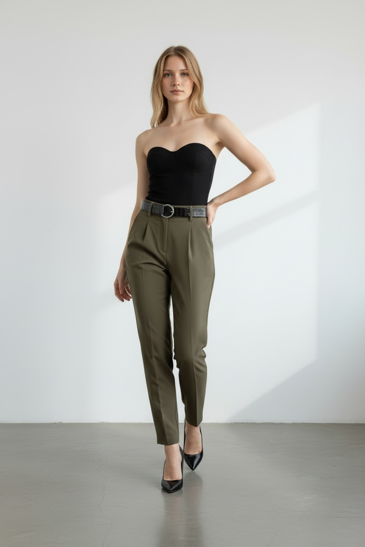 Women's Khaki Belted Basic Woven Trousers
