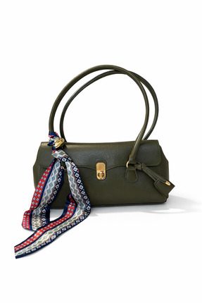 ALL THE WOW Olia Kadın Baget Omuz Çantası Fular Detaylı Gold Kilitli