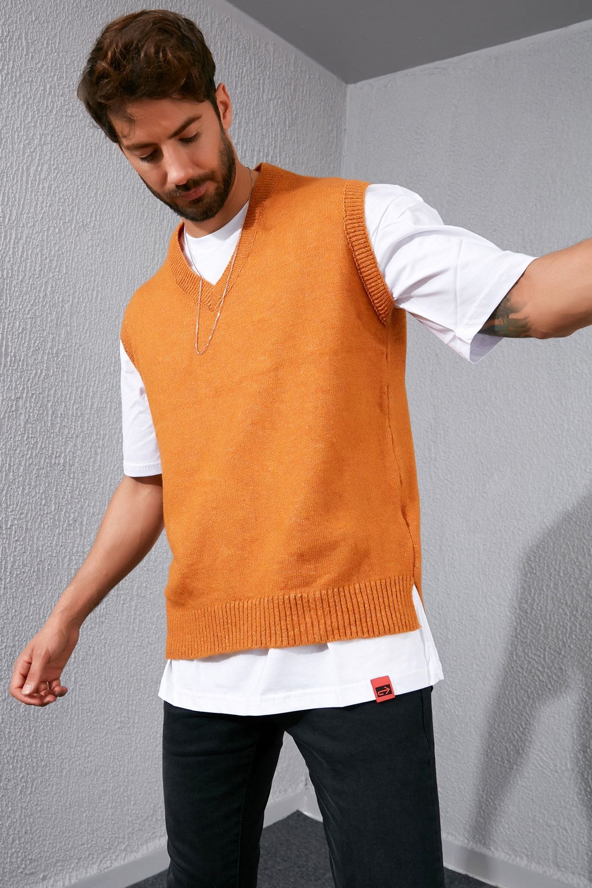 Mens orange sweater discount vest