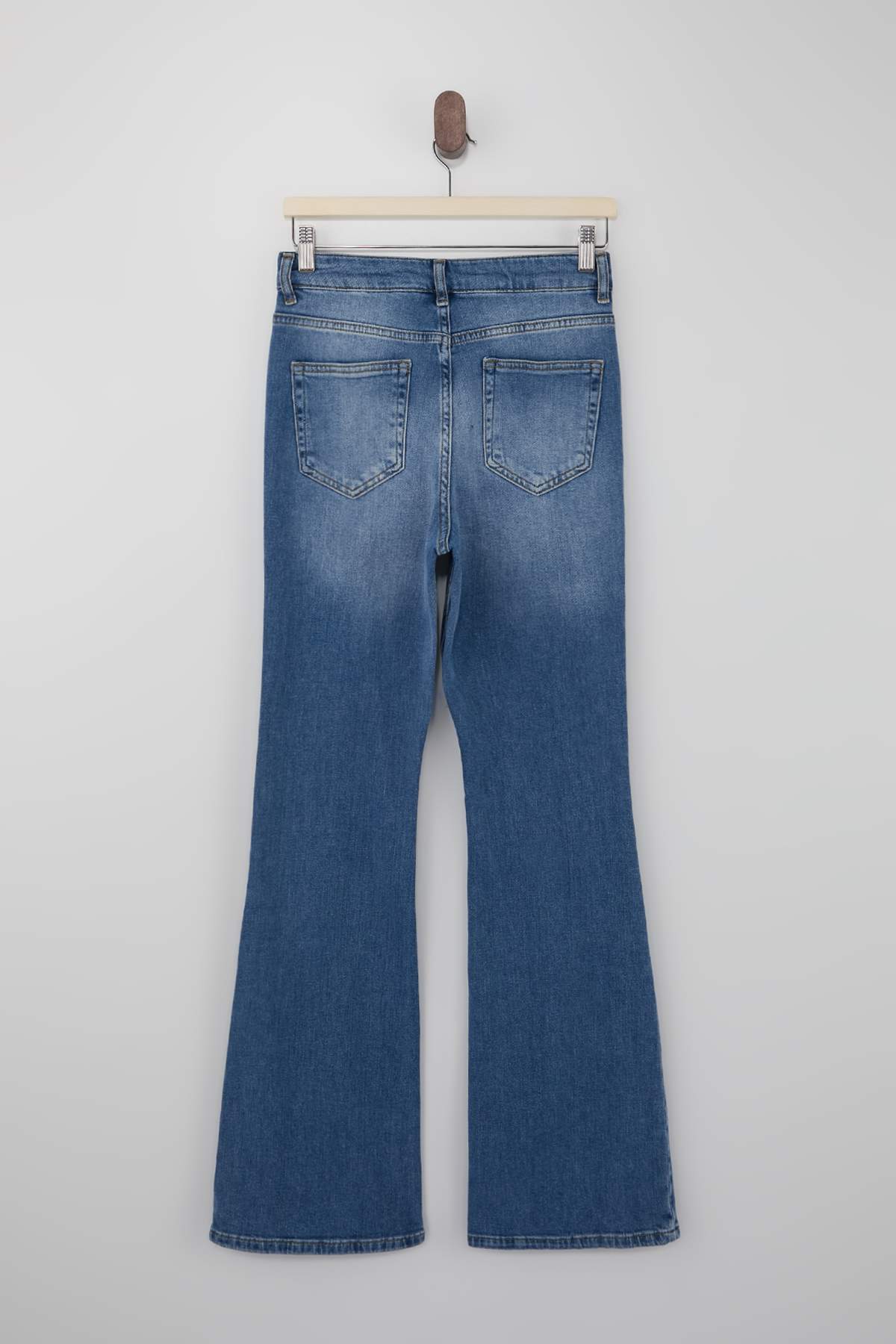 Trendyolmilla  Trendyolmilla Wardrope Essentials Mavi DÖKÜMLÜ Yüksek Bel Orta Esnek Flare Jeans TWOSS26JE00106 - Görsel 10