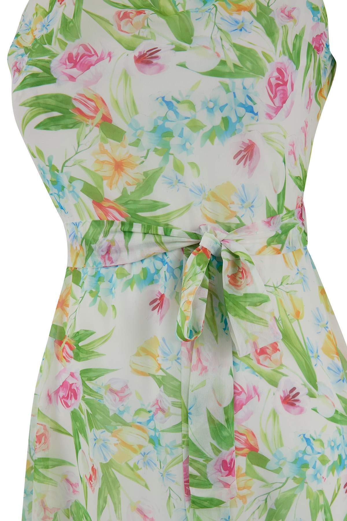 Trendyolmilla  Beyaz Çiçek Desenli Kuşaklı A Kesim Halter Yaka Astarlı Şifon Uçuş Uçuş Midi Elbise TWOSS20EL2536 - Görsel 10