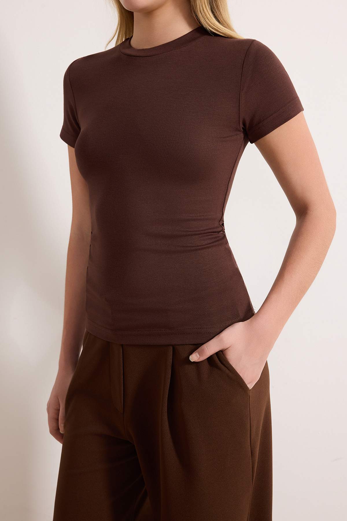 Trendyolmilla  Kahverengi*002 Örme Bluz TWOSS24BZ00296 - Görsel 3