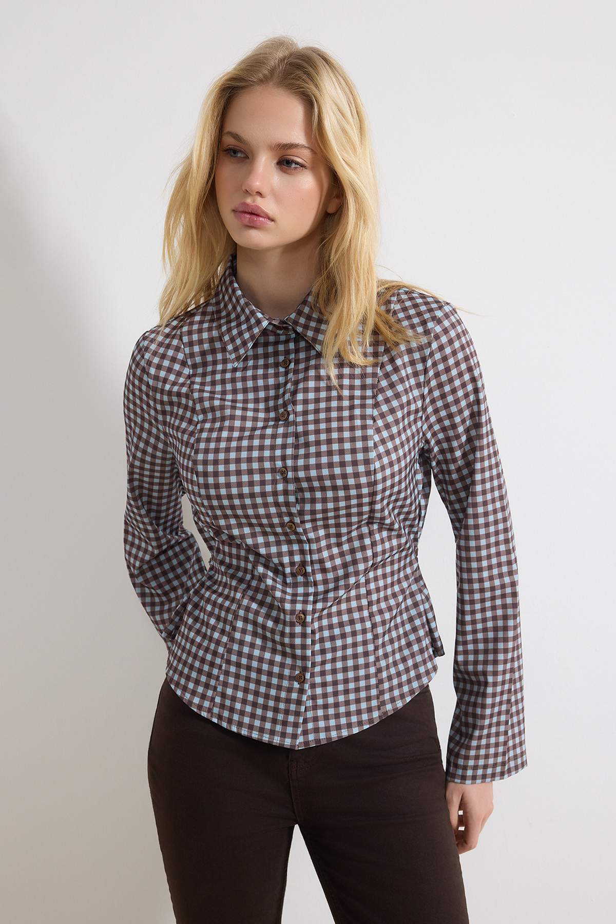 Trendyolmilla  Mavi-Çok Renkli Kareli Belden Ayarlanabilir Hafif Bele Oturan Kolları Geniş Gömlek TWOAW26GO00013