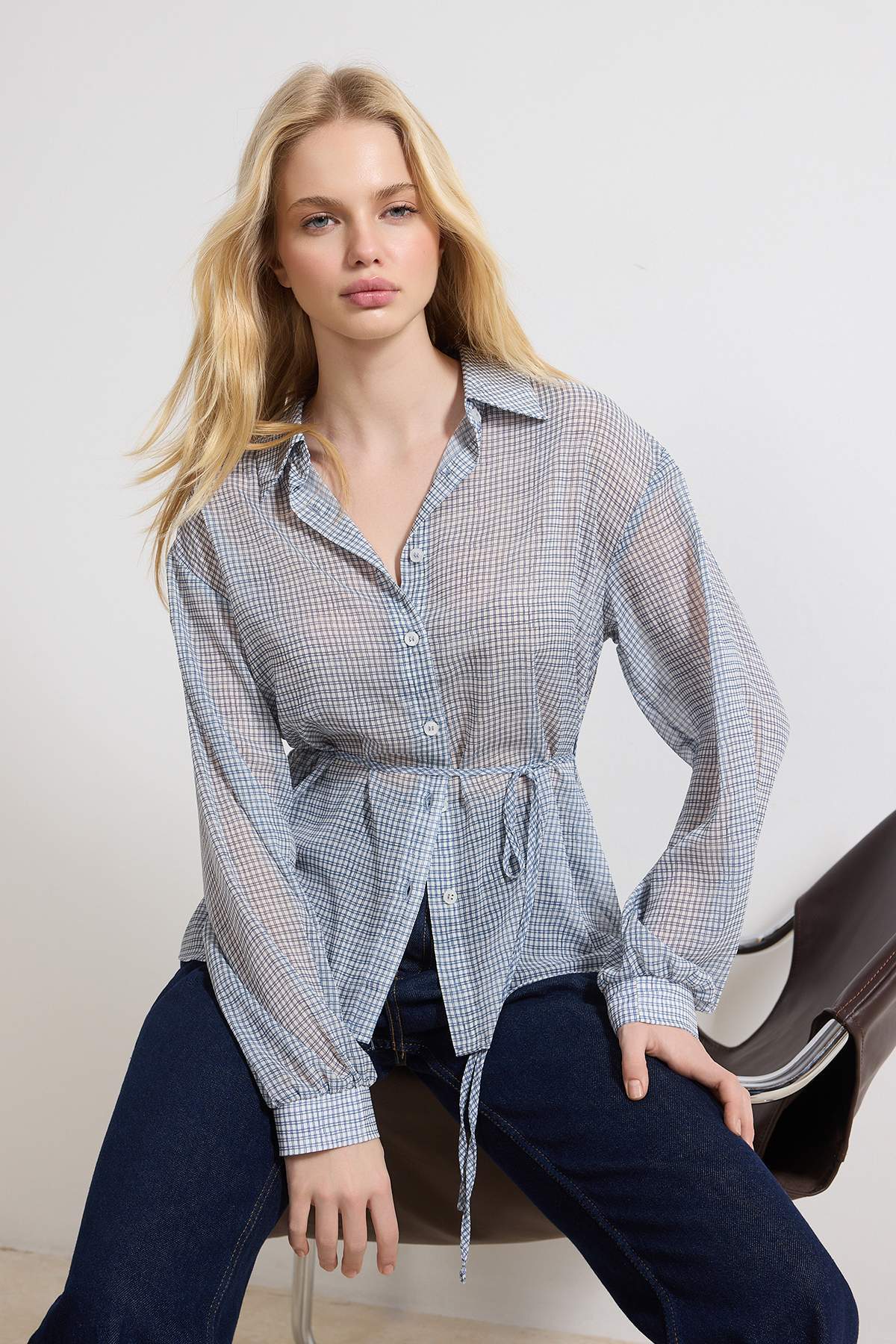 Trendyolmilla  Mavi Kareli Kuşaklı Transparan Gömlek TWOSS26GO00066 - Görsel 2