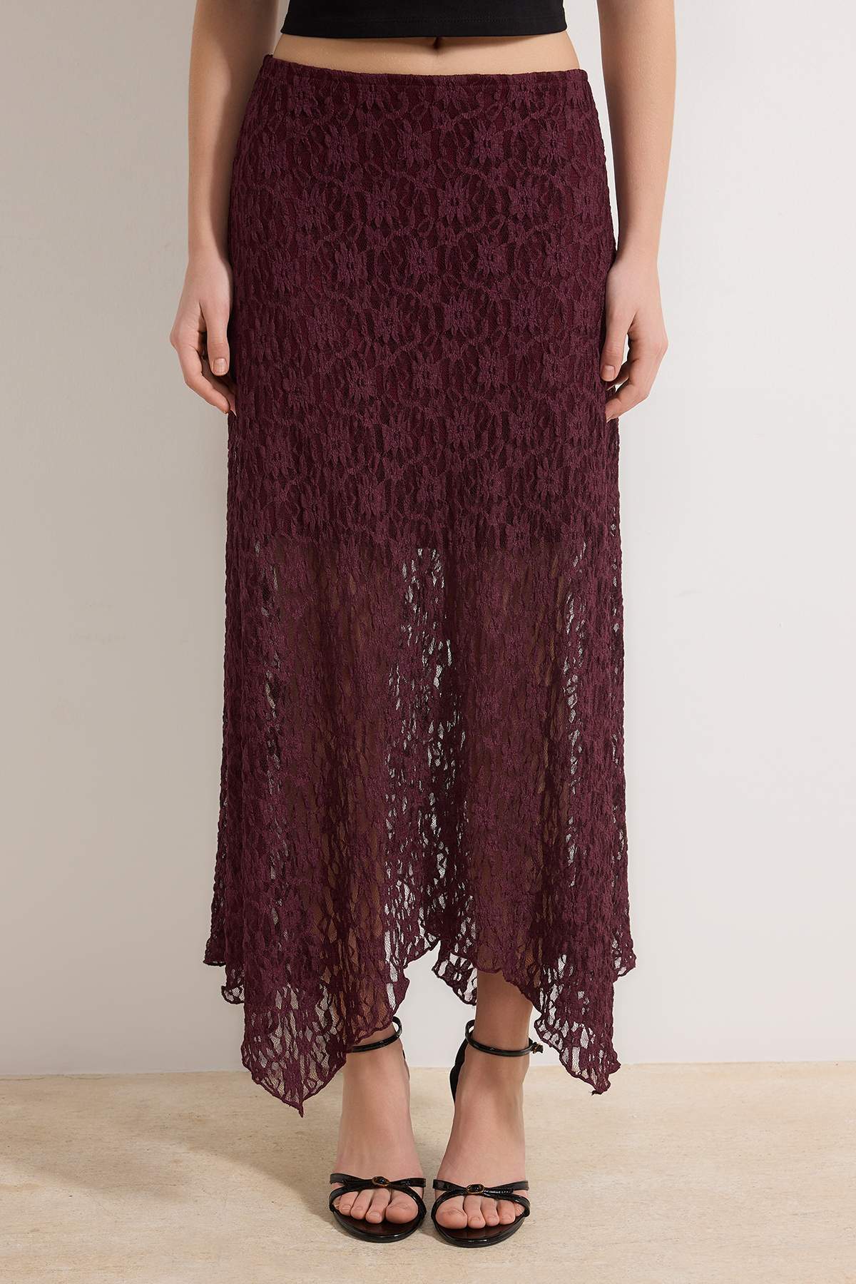 Trendyolmilla  Mürdüm Çiçekli A-Kesim/Çan Form Beli Lastikli Normal Bel Maxi Dantel Örme Etek TWOSS26ET00048 - Görsel 3