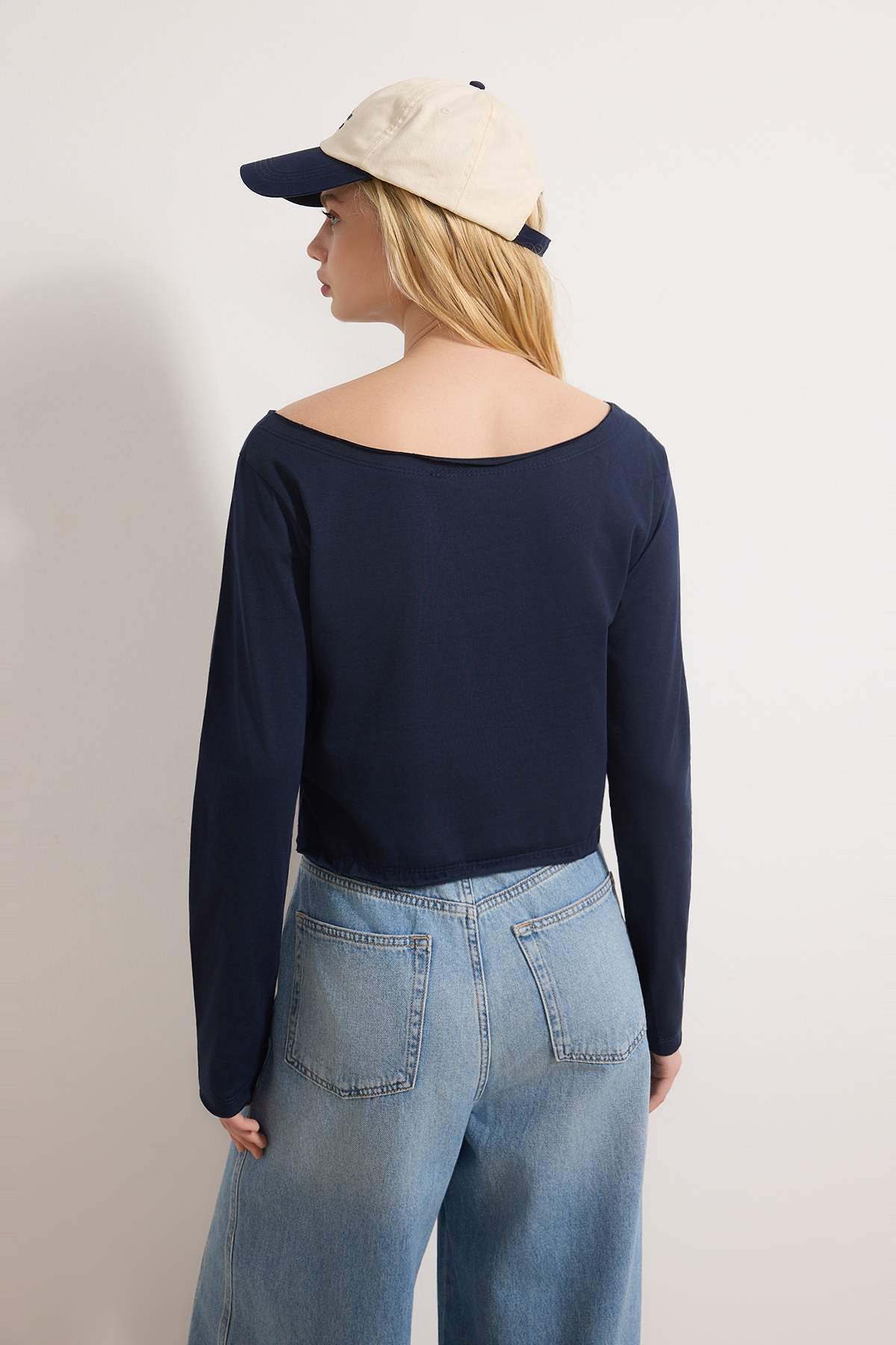 Trendyolmilla  Teen Lacivert-Gri Melanj %100 Pamuk Açık Omuzlu Yaka Rahat Kesim Örme T-Shirt TWOAW26TS00016 - Görsel 6