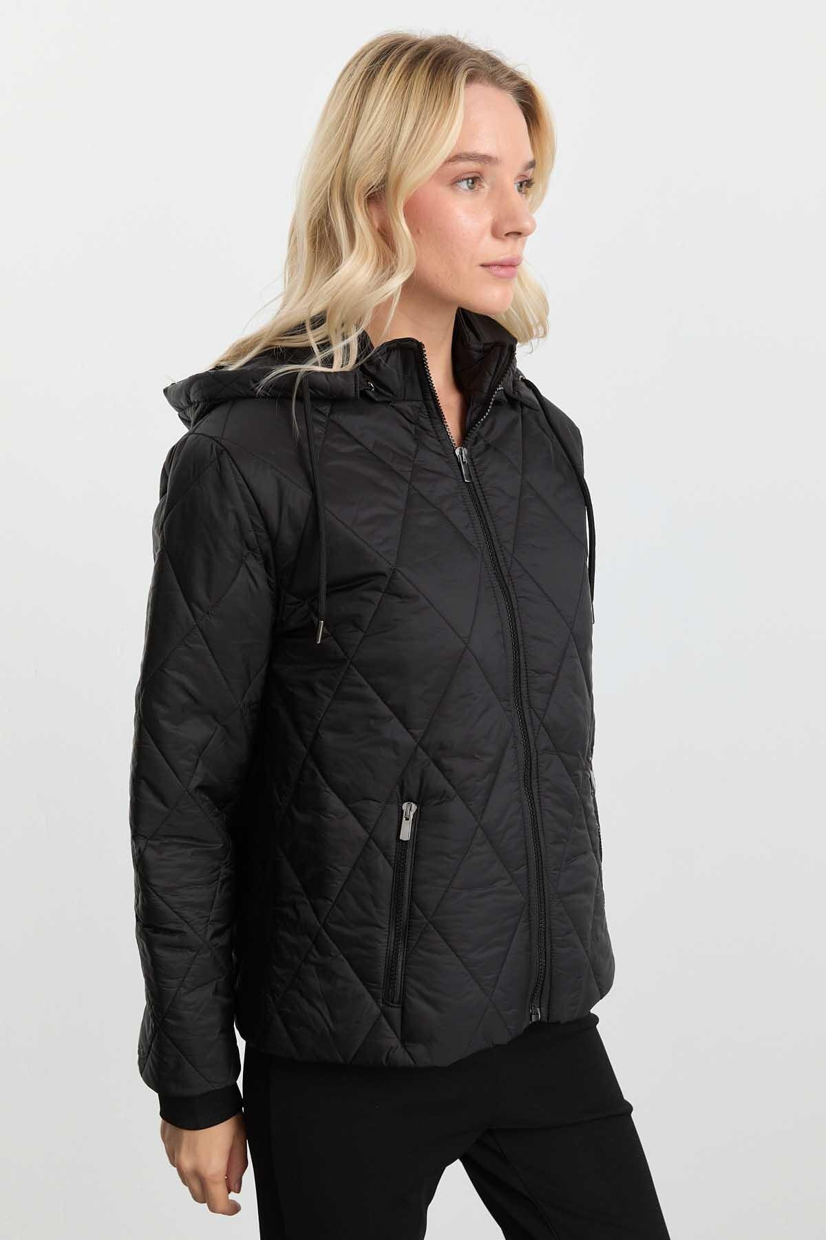 Selen Giyim  Kapüşonlu Önü Fermuarlı Kısa Mont / SİYAH - Görsel 2