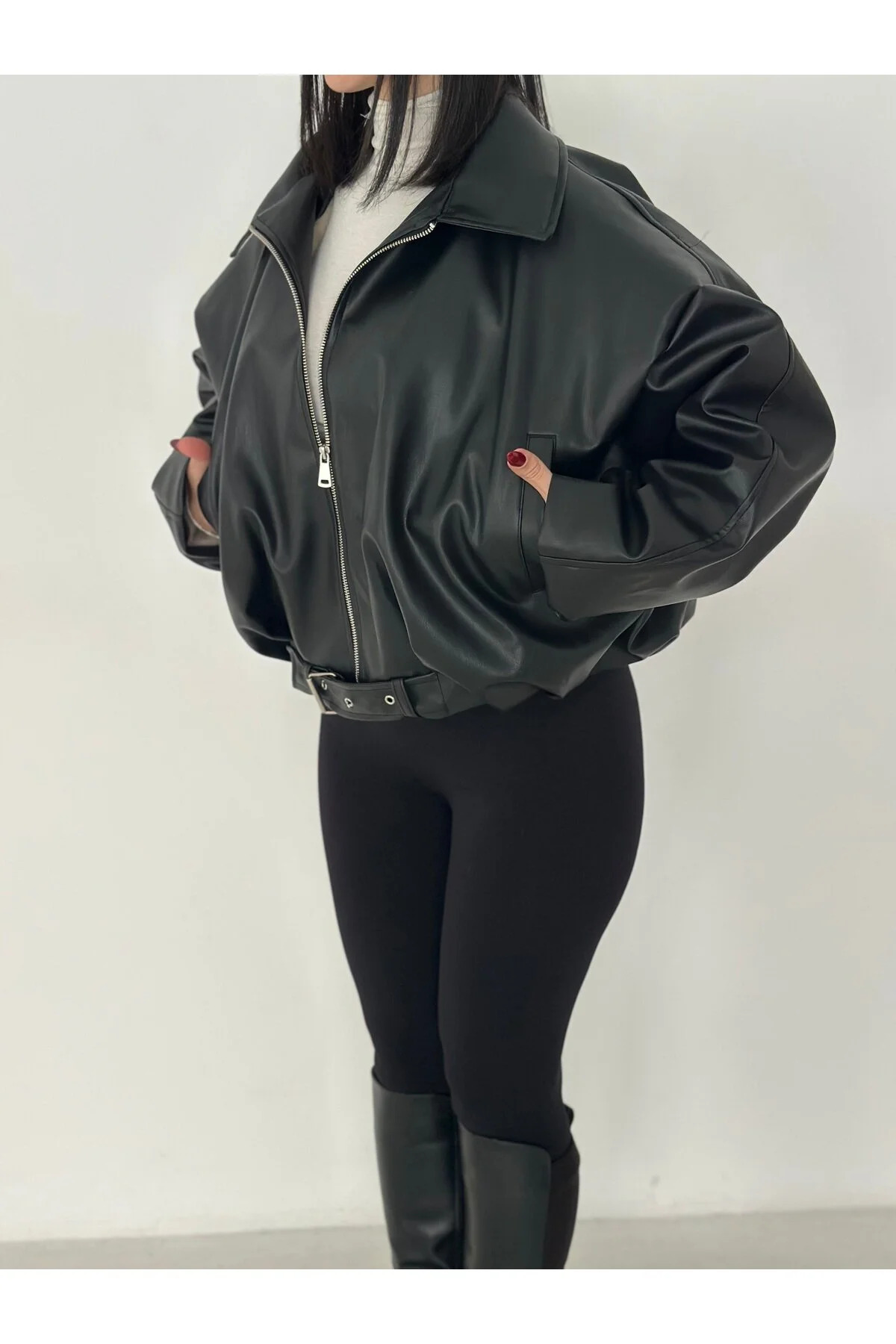 Rowsmen  KADIN Yeni Sezon P&B Oversize Bomber KADIN Deri Ceket Oversize Relax Fit, Fermuarlı Kemer Detaylı - Görsel 5