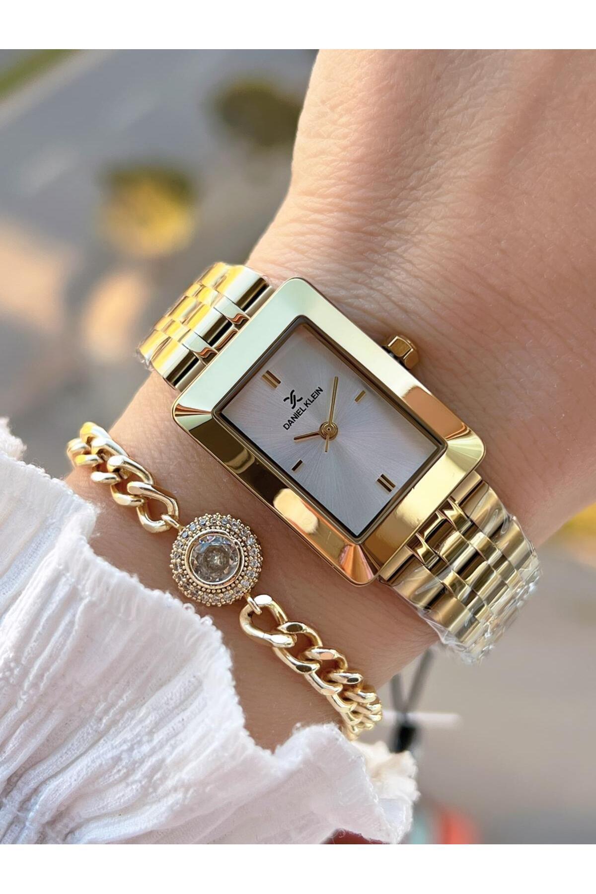 Steel Strap 30 Meters Waterproof Custom Design Women Wrist Watch+Bracelet VS.BLKT.0724