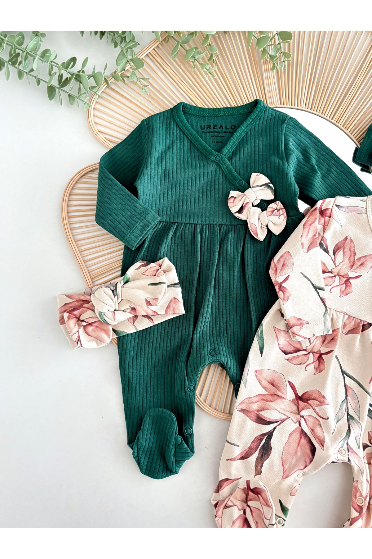 Jammybaby Yaprak Dijital Desenli Kız Bebek %100 Pamuk Kaşkorse 2 Tulum Ve Bandana 4 Parça Takım yenidoğan set fotoğrafı 4 (önizleme)