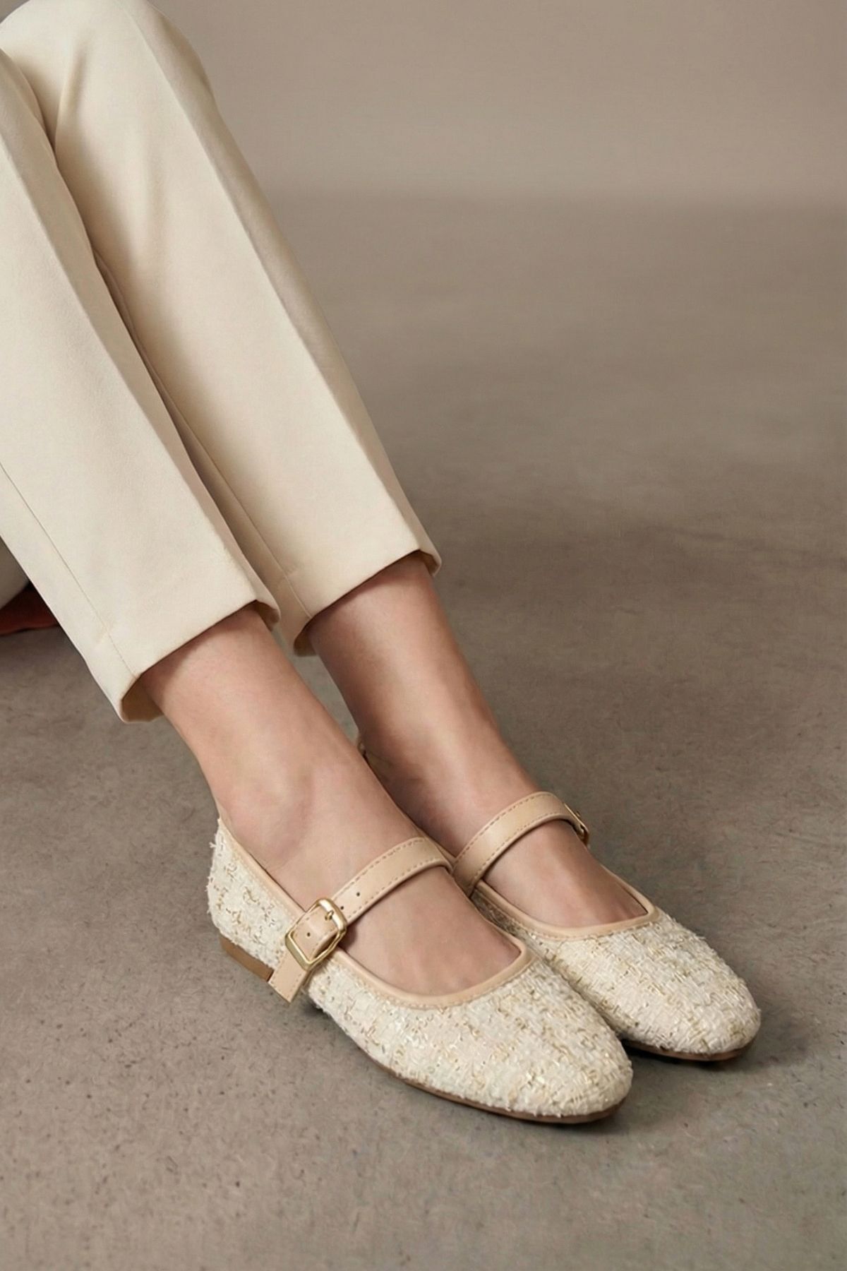 Beyond   Bej Tüvit Kumaş Mary Jane Babet Şık Tokalı Rahat Taban Günlük Ayakkabı BYNDLCK01 - Görsel 5