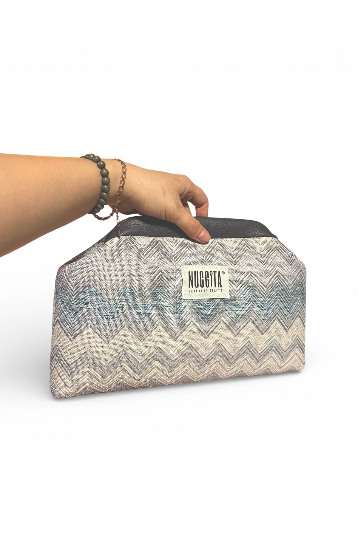 Hidden Scholarship Clutch Hand / Shoulder Bag Zigzag Patterned Gray Leather Detailed Light Blue Shades