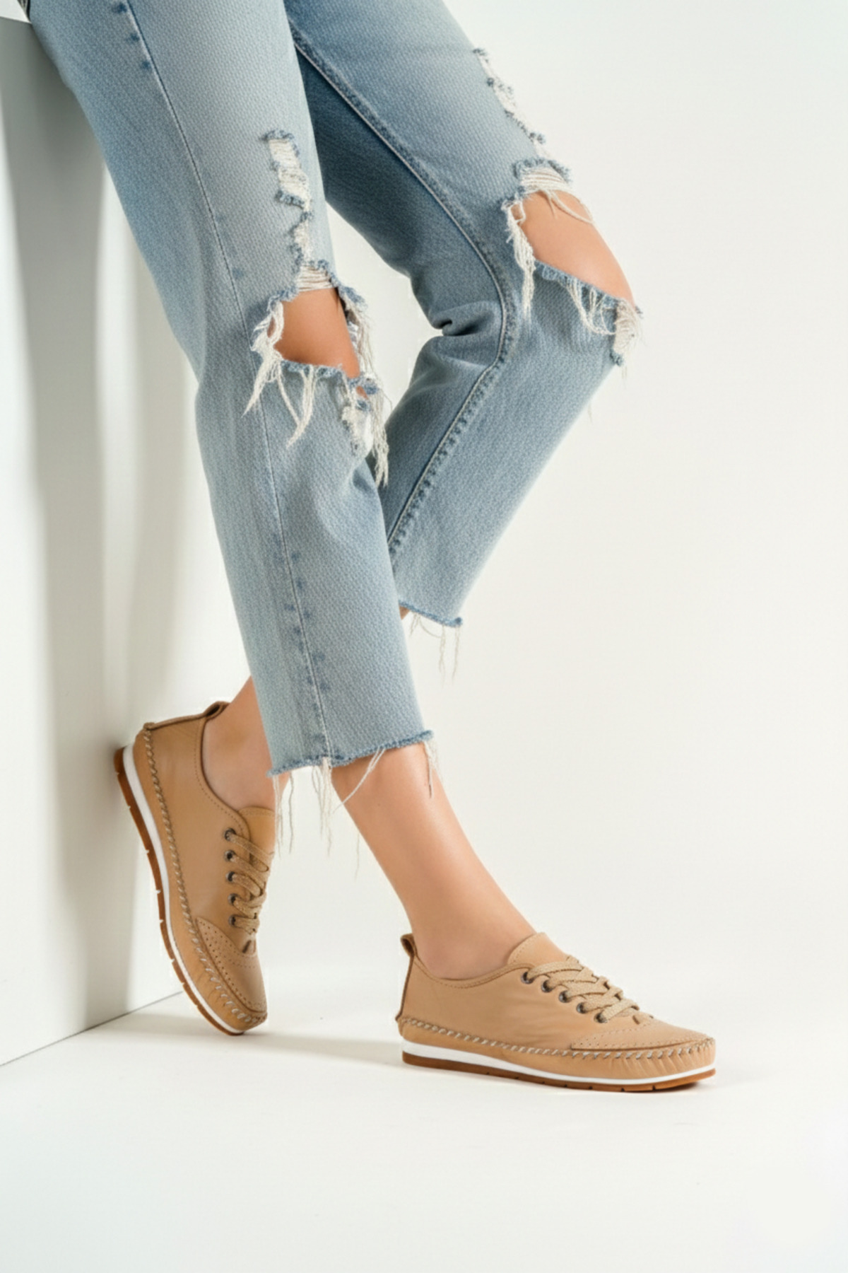 Genuine Leather Beige Women's Leather Casual ShoesDp16-0062