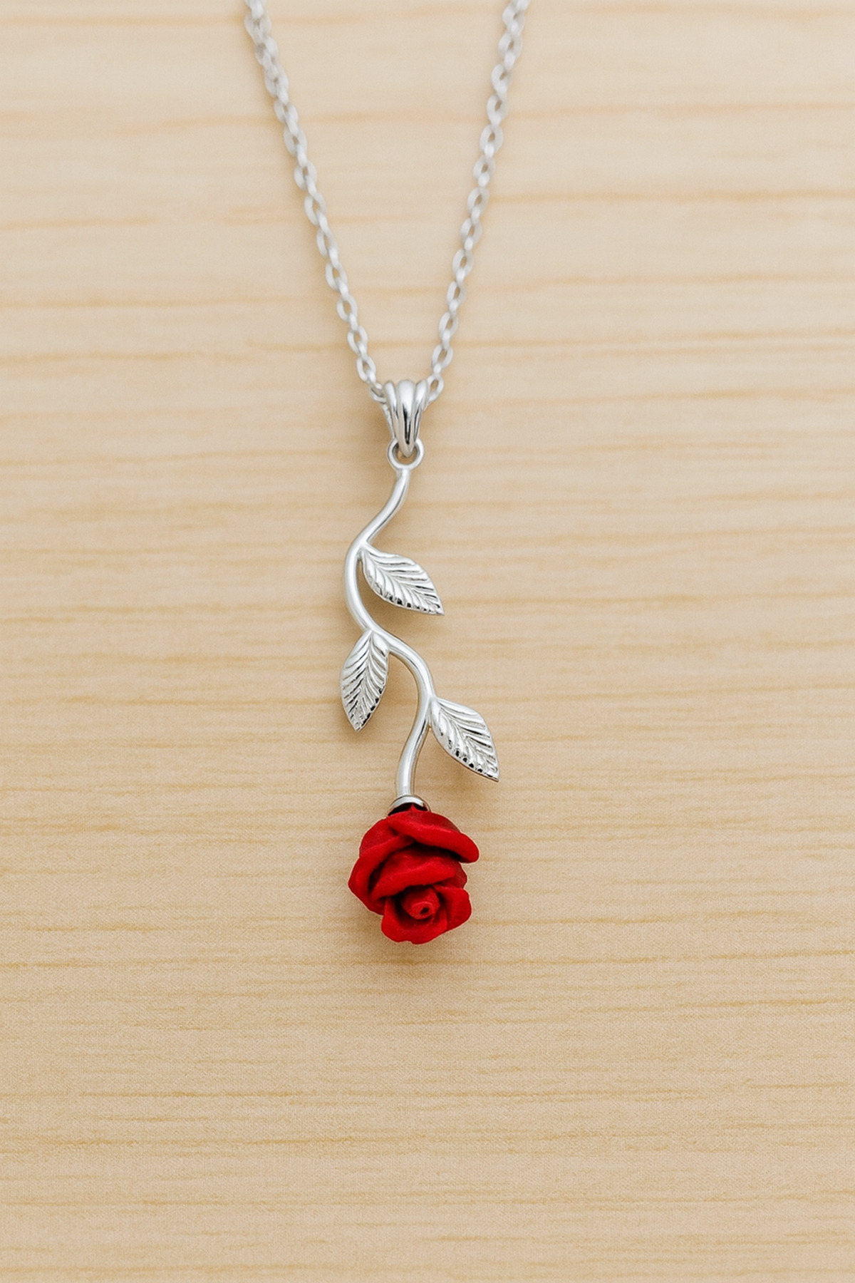 ÇEKİRDEK JEWELRY Işıklı Hediye Kutulu 925 Ayar Gümüş Rodyum Kaplama Ters Güllü Kolye görsel 5