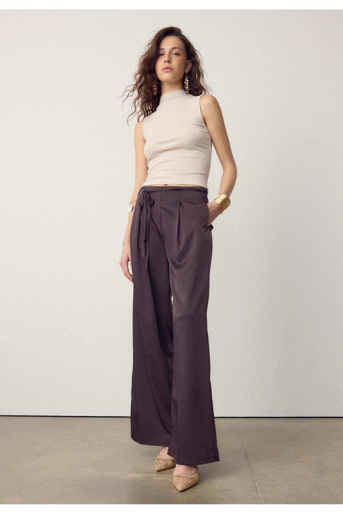 Stradivarius  Taşlı file topuklu ayakkabı - Görsel 5