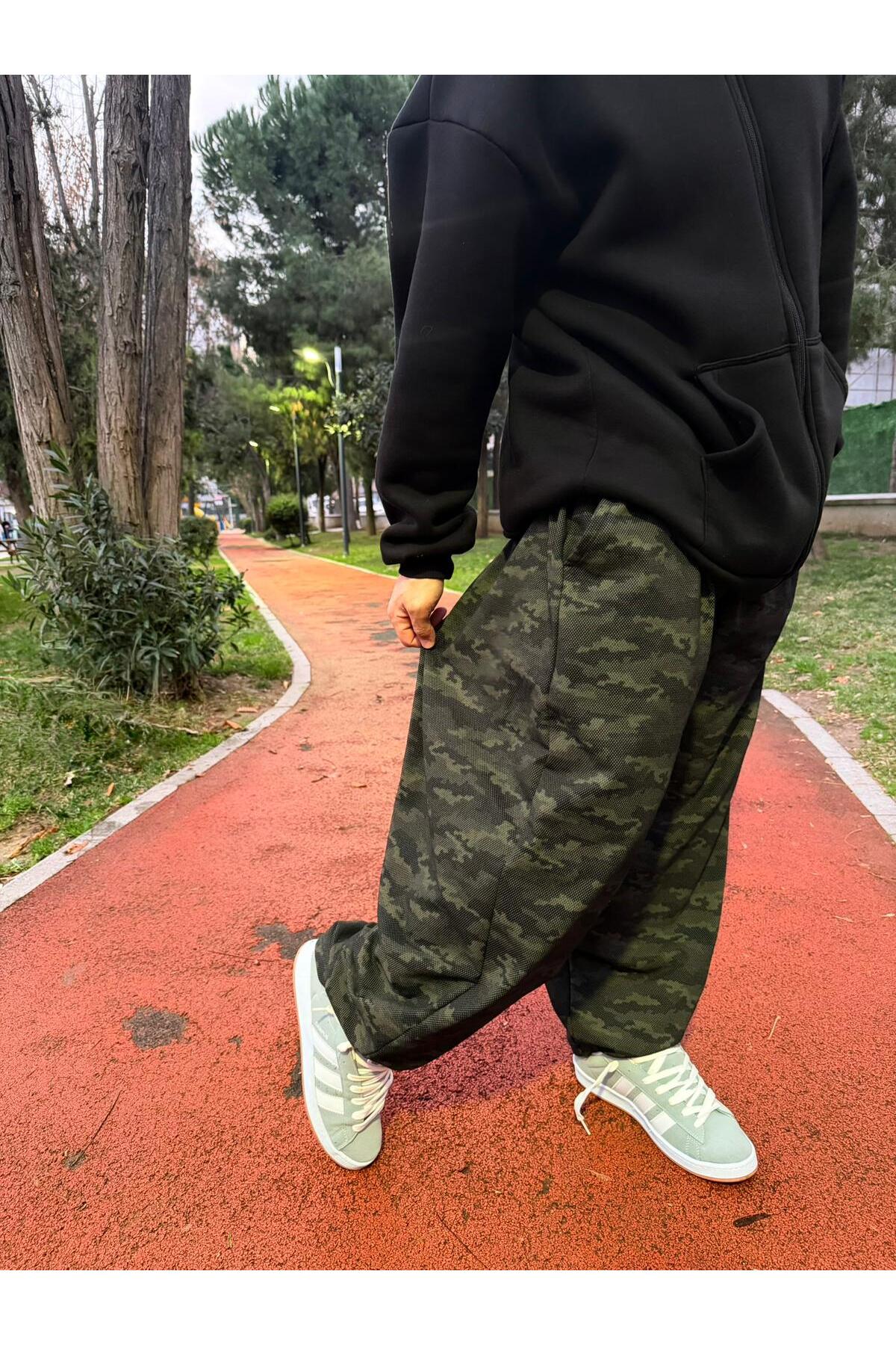 Bas Body FitnessWear Battal Büyük Beden 2 İplik Koyu Kamuflaj Fermuarlı Derin Cepli İpli Bel Eşofman Altı