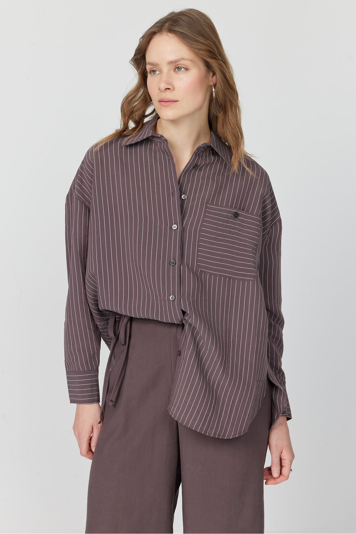 PAULMARK  Kadın Oversize Çizgili Gömlek - Görsel 4