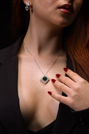 SİLVER KALLİSTE Kalliste Nocte; Rodyum kaplamalı Zirkon Taşlı 925 Ayar Zümrüt...