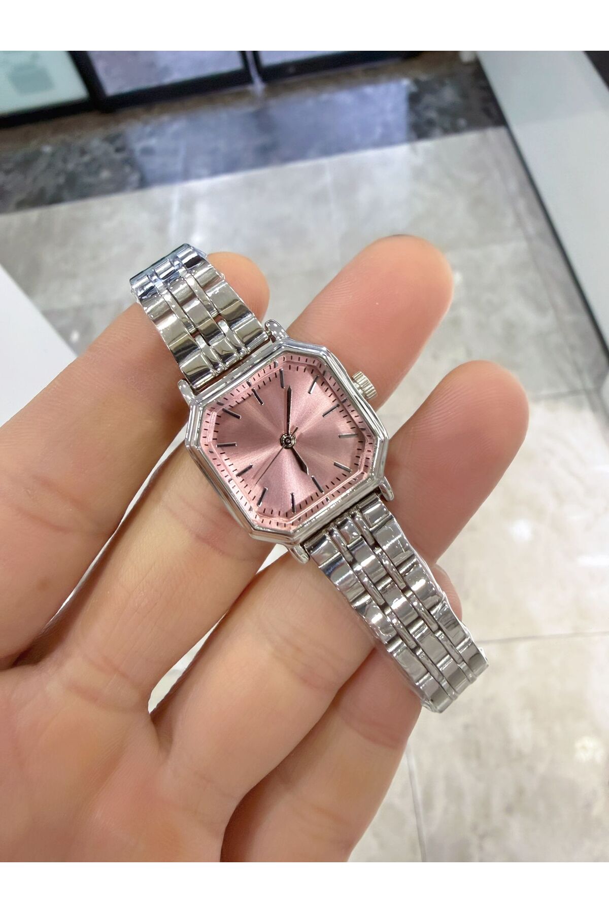 LOOQ  Sekizgen Tasarım Retro Kordon Kadın Kol Saati - Görsel 2