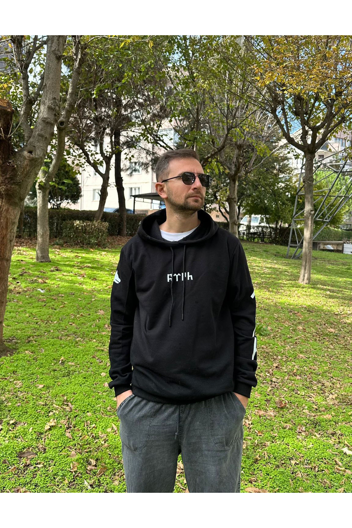 AYDESİGN  Türk Bozkurt Kol Baskı Detaylı Göktürkçe Yazılı Siyah Kapşonlu Sweatshirt - Görsel 5