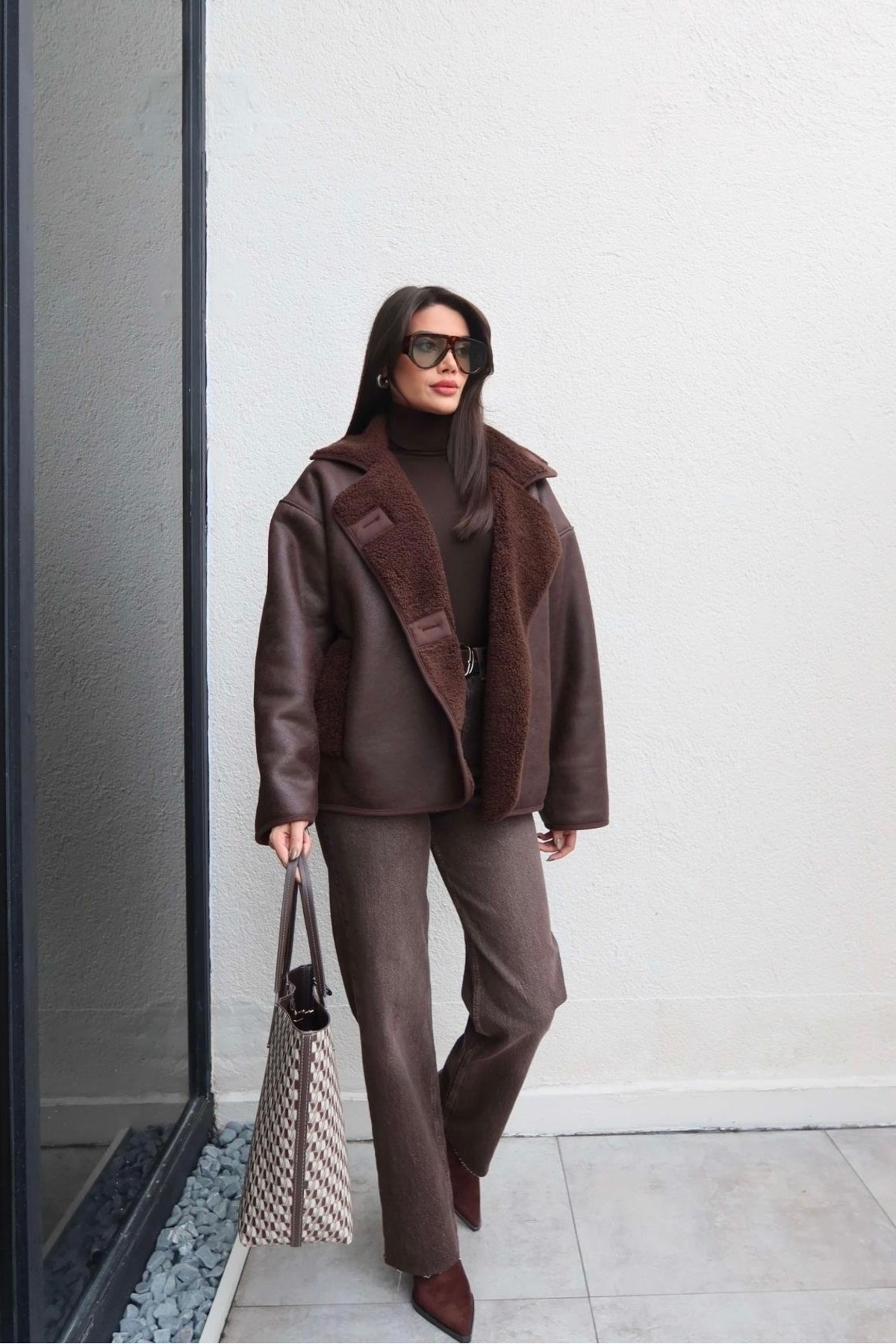 gm giyimarket  Kadın Süet Deri Içi Peluşlu Oversize Model Mont Ceket - Görsel 5