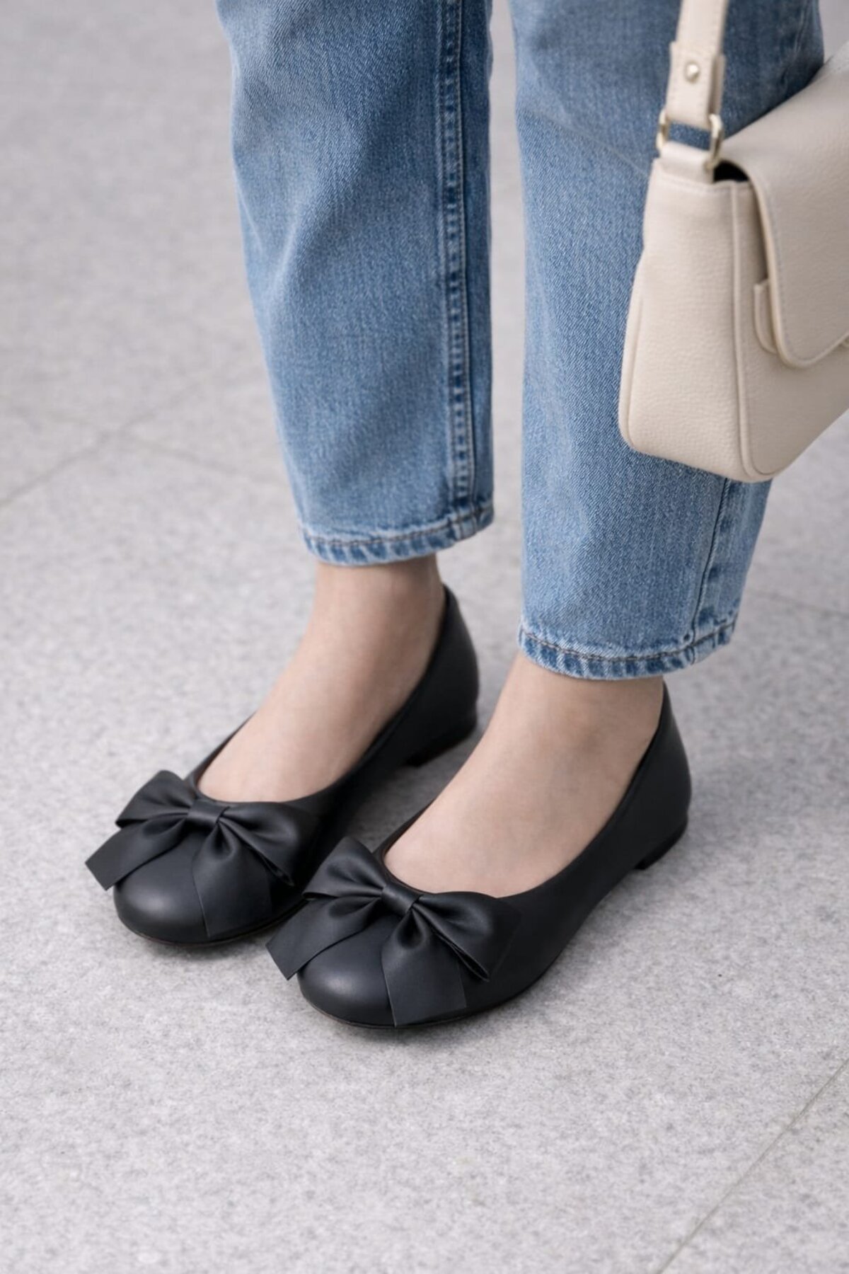 Slipcat  Zarif Kadın Günlük Kurdele Detaylı Yuvarlak Burun Şık Babet - Görsel 2