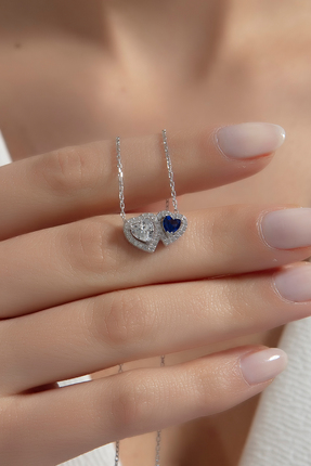 SARIASLAN Özel Ahşap Kutuda Taşlı Asil Kalpler Gümüş Kolye Rodyumlu