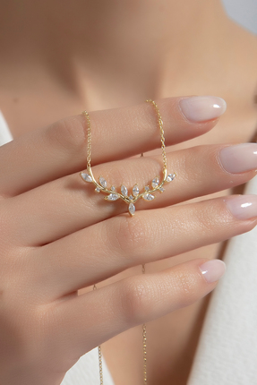 SARIASLAN Markis Taşlı 925 Ayar Gümüş Sarmaşık Kolyesi 14 Ayar Altın Kalitesinde