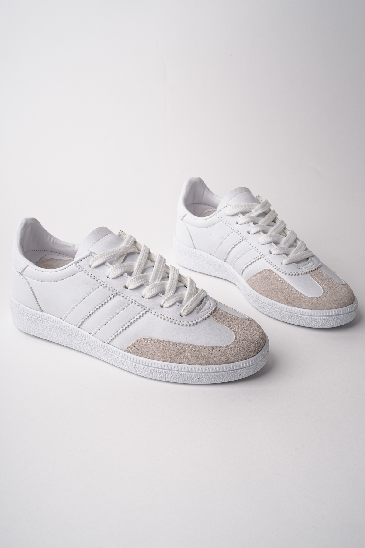 Suede White Basic Thermo Sole Side Striped Orthopedic Lace-Up Sports Shoes with Insoles 88