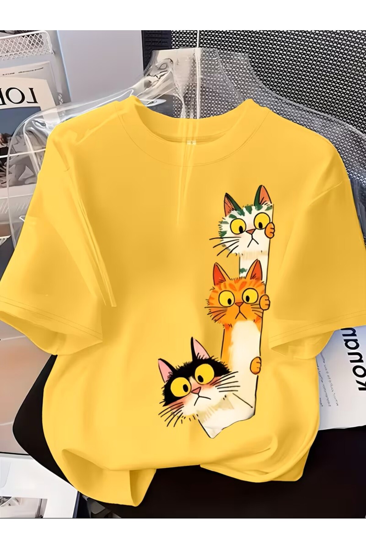 oneagılyazı  Kadın Modası Baskılı Kısa Kollu Tişört, Üç Sevimli Çizgi Film Kedi