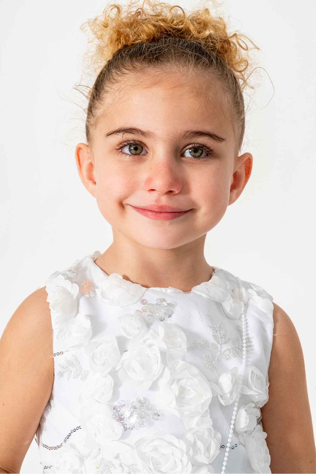 YUSALİ Kız Çocuk Beyaz Pullu Çantalı Doğum Günü/özel Elbisesi/ Parti Elbisesi Gelinlik fotoğrafı 4 (önizleme)