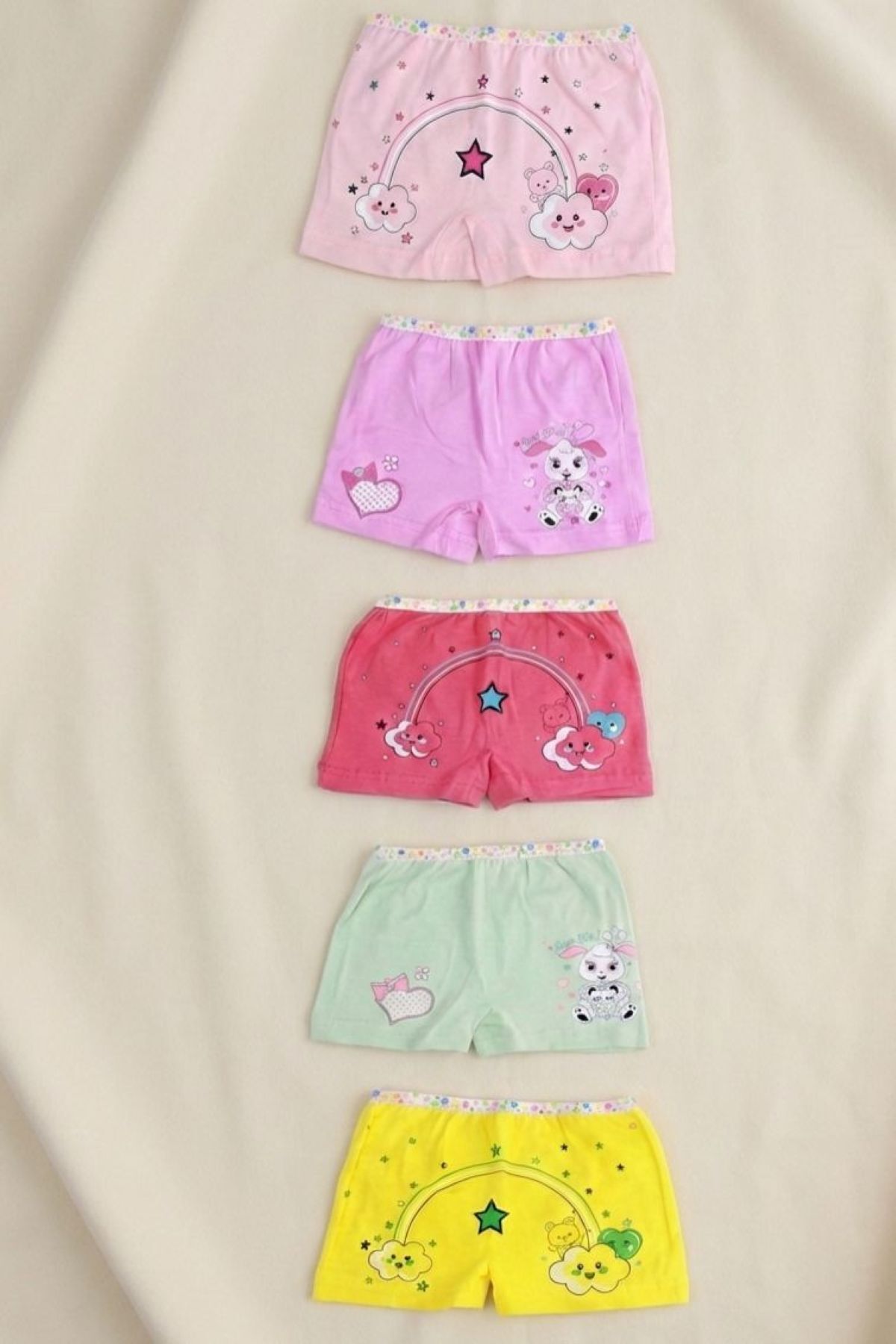 Tutku 5'li Paket Kız Bebek Pamuklu Boxer Seti - Renkli Desenli Yumuşak Bel Lastikli Külot fotoğrafı 3 (önizleme)