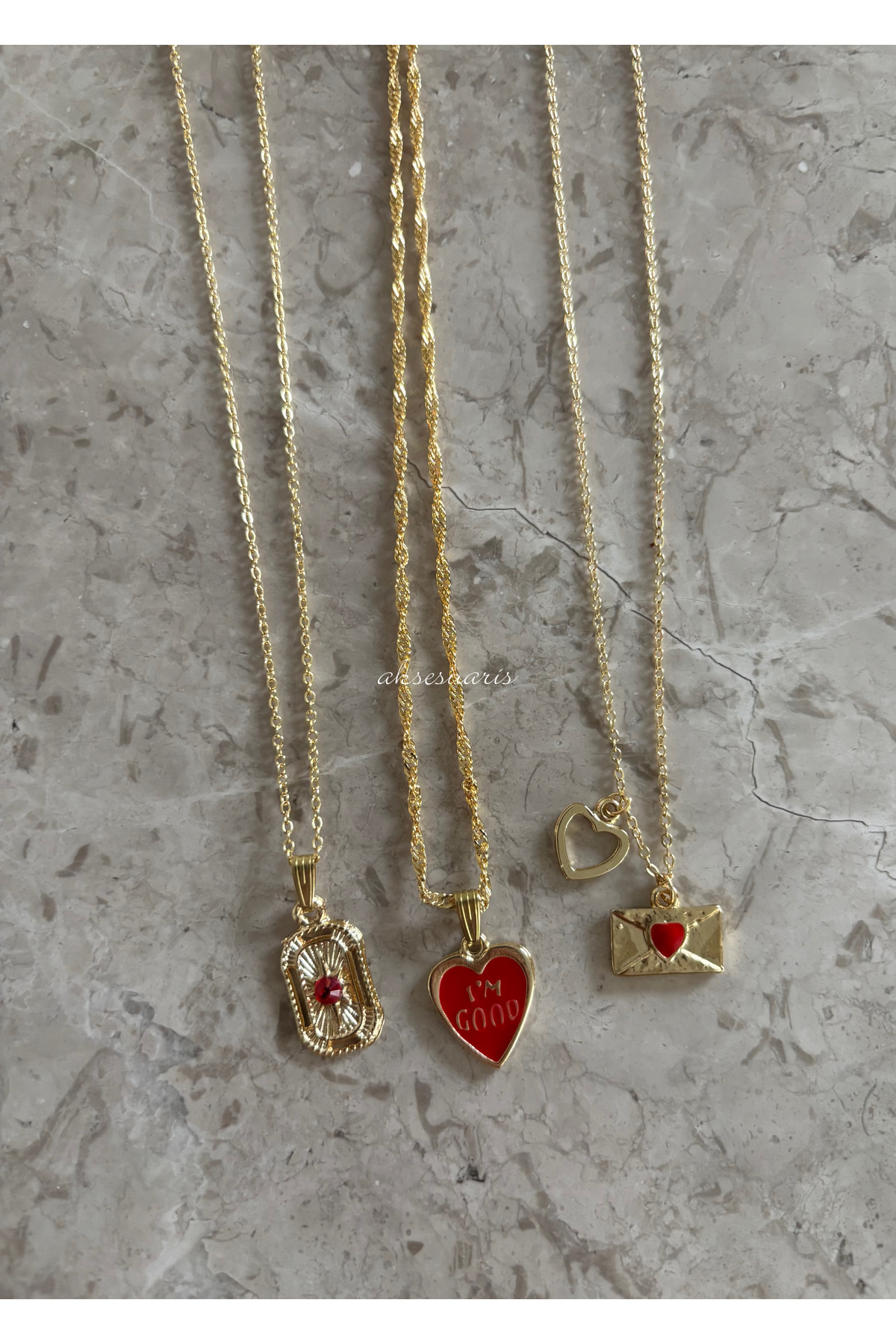 aksesuaris  3'lü Gold Kırmızı Kalp Charm Love Kolye Set - Görsel 2