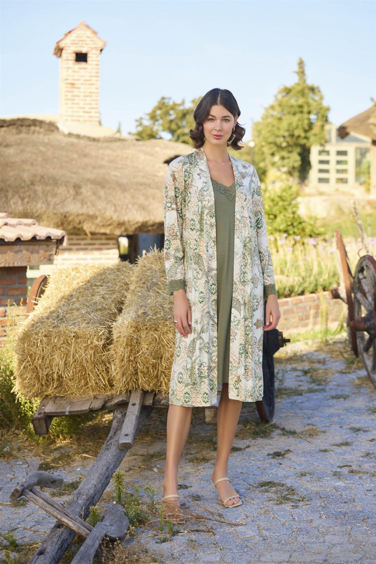 Findit Etnik Desenli ve Dantelli Büyük Beden Sabahlık Takımı